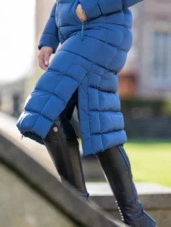 LeMieux Harper Longline Puffer Coat Atlantic 17 LeMieux Harper Longline Puffer Coat Atlantic -Equestrian Related it03566 lifestyle harperlonglinepuffercoat atlantic 4