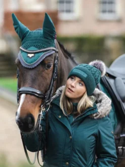 LeMieux Clara Cable Beanie Spruce 9 LeMieux Clara Cable Beanie Spruce -Equestrian Related it03633 lifestyle claracablebeanie spruce 2 copy