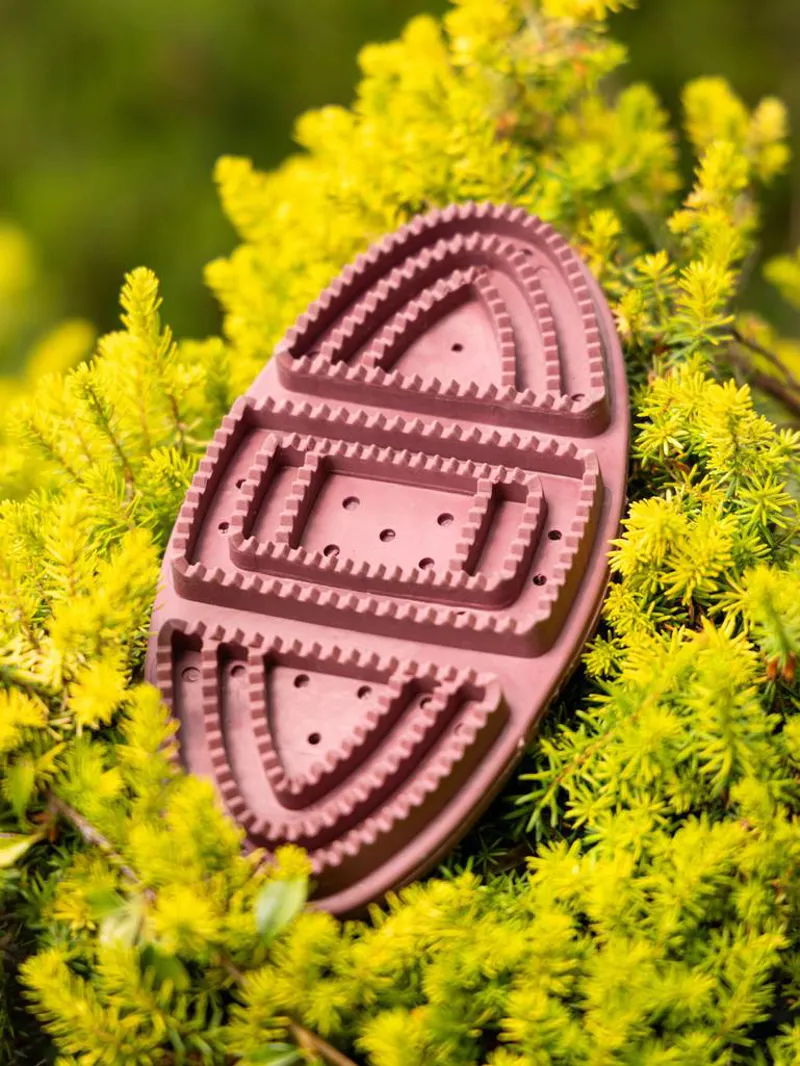 LeMieux Flexi Curry Comb Orchid 4 LeMieux Flexi Curry Comb Orchid - Image 2