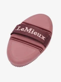 LeMieux Flexi Curry Comb Orchid 8 LeMieux Flexi Curry Comb Orchid -Equestrian Related it03813 product flexicurrycomb orchid 1