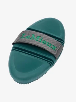 LeMieux Flexi Curry Comb Spruce -Equestrian Related it03819 product flexicurrycomb spruce 1