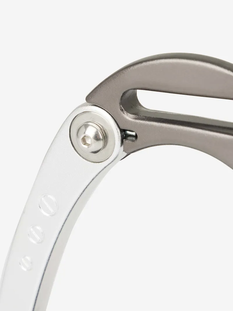 LeMieux Vector Balance Stirrups Carbon/Silver 6 LeMieux Vector Balance Stirrups Carbon/Silver - Image 4