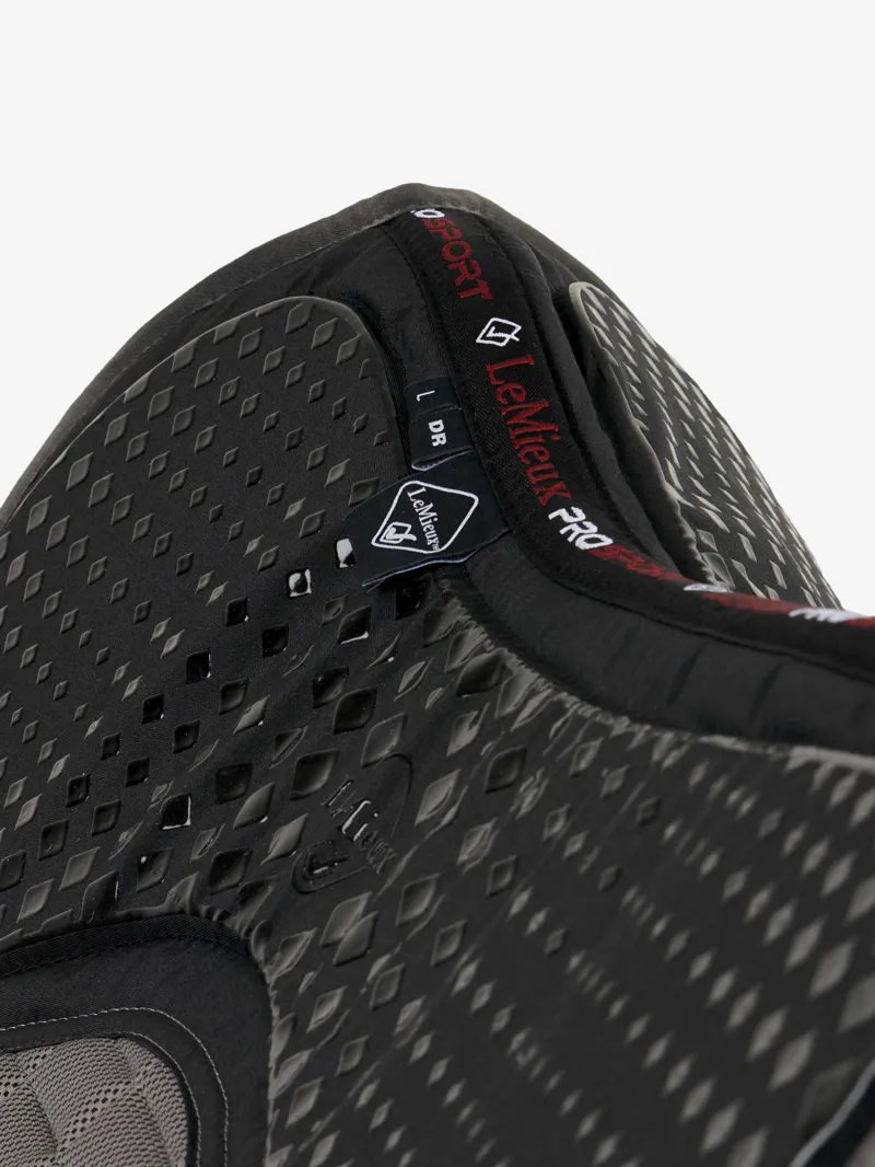 LeMieux Le Cool Grip Dressage Pad Grey Large 7 LeMieux Le Cool Grip Dressage Pad Grey Large - Image 5